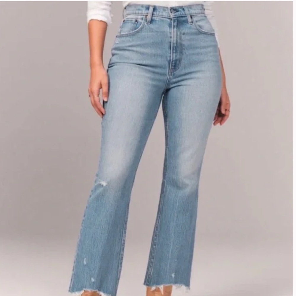 Abercrombie & Fitch Ultra High Rise Kick Flare